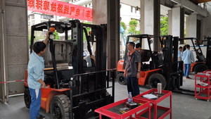 06装卸机械(叉车)电气线路故障排除.jpg